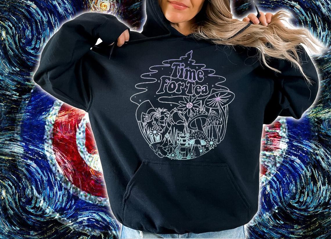 Womens Alice In Wonderland Mad Hatter Time For Tea Line Art T-shirt t-shirt