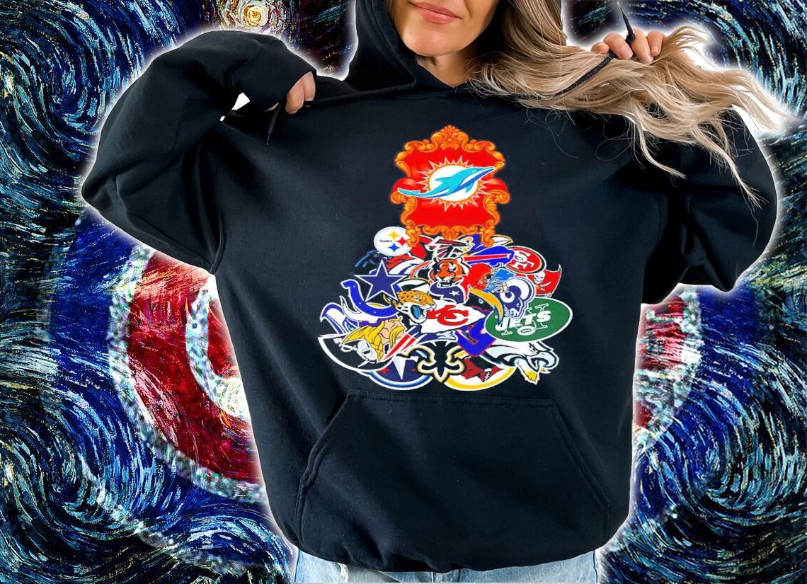 The King On His Throne Miami Dolphins Shirt hoodie